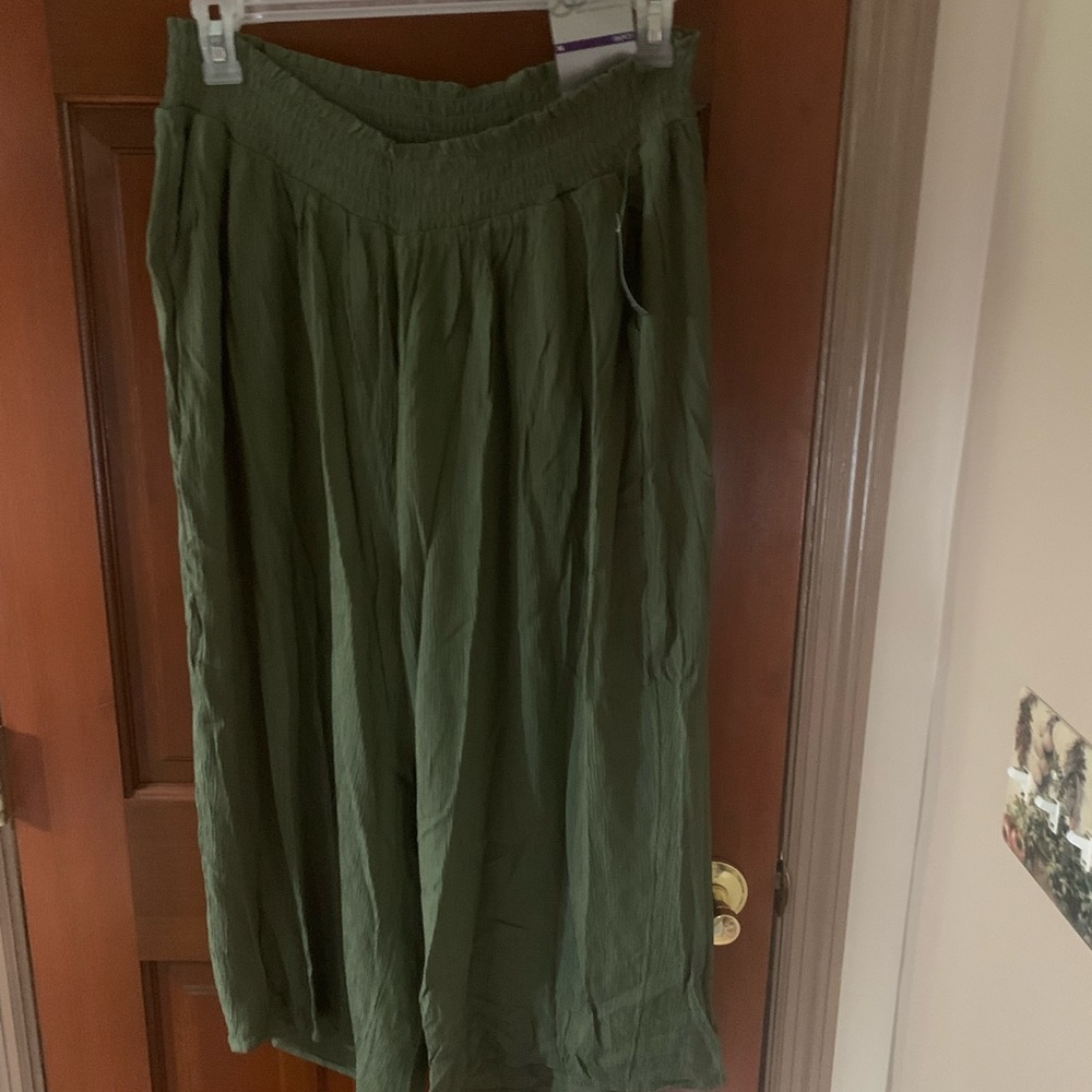New Catherine’s wide leg capris